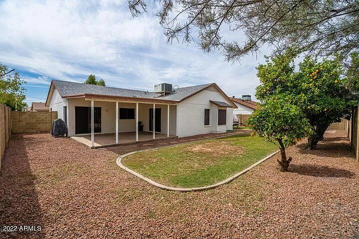 8826 W Diana Ave — Photo 25