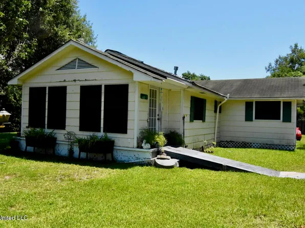 432 Klondyke Rd, Long Beach, MS 39560