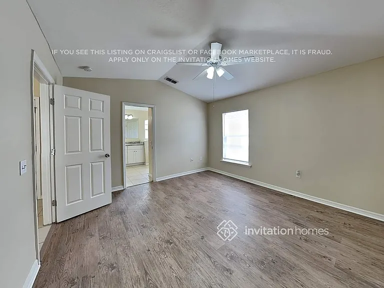 550 Dove Ct — Photo 10