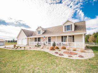 1077 N 700 E, Avilla, IN 46710