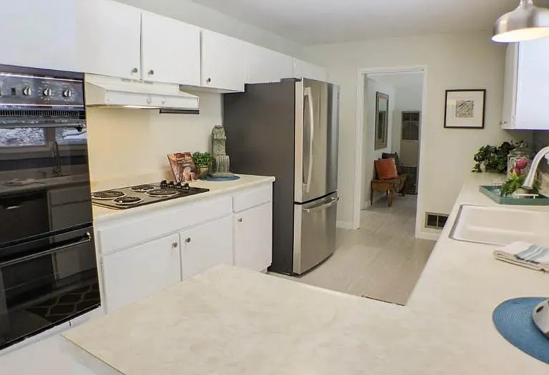 117 Bandelier Ave — Photo 7