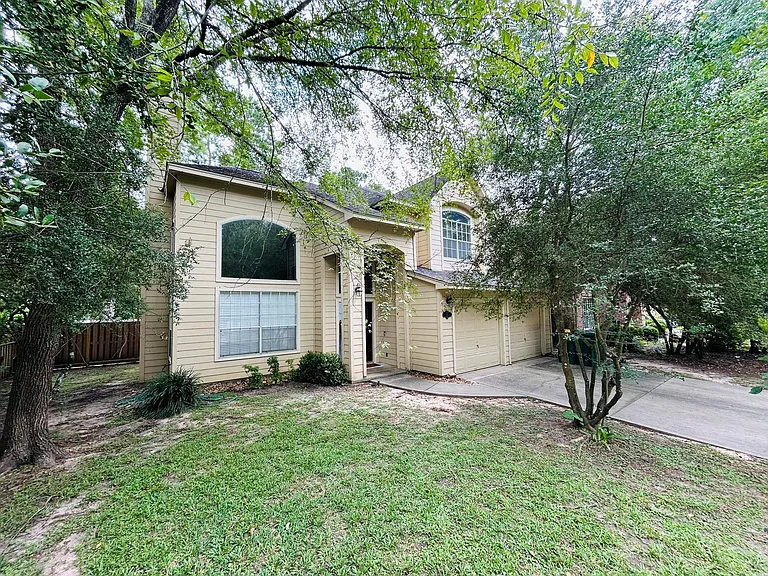 150 Wisteria Walk Cir — Photo 1
