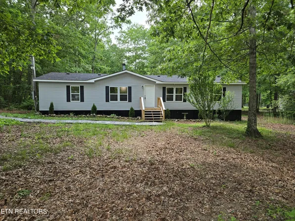 601 Foxwood Dr, Crossville, TN 38571