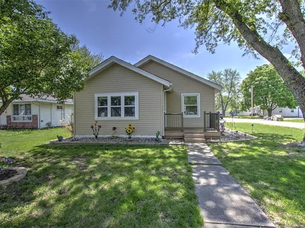 203 E Louis St, Sullivan, IL 61951