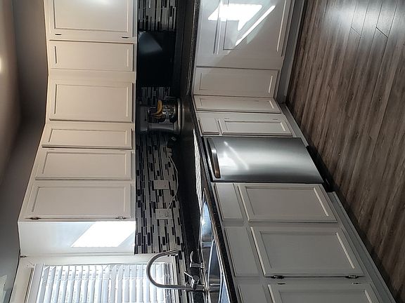 3rd image of 700 S Margaret St