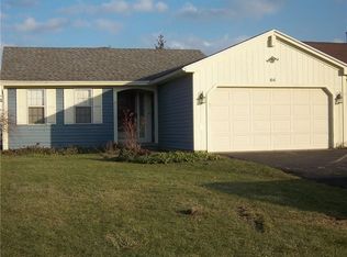 66 Hickory Manor Dr, Rochester, NY 14606