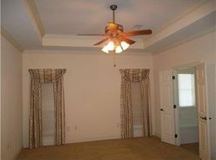 189 Cross Creek Dr #B, Slidell, LA 70461