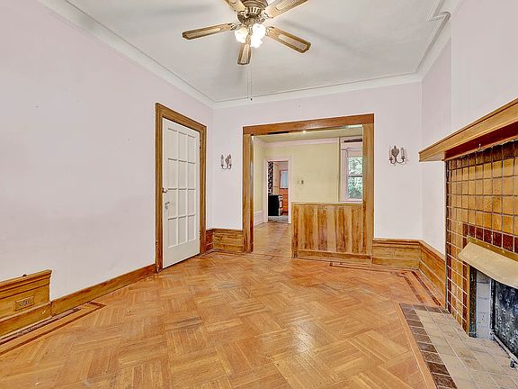 4th image of 166 71st St