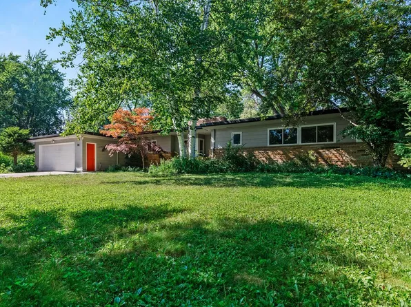 810 E Fairy Chasm ROAD, Bayside, WI 53217