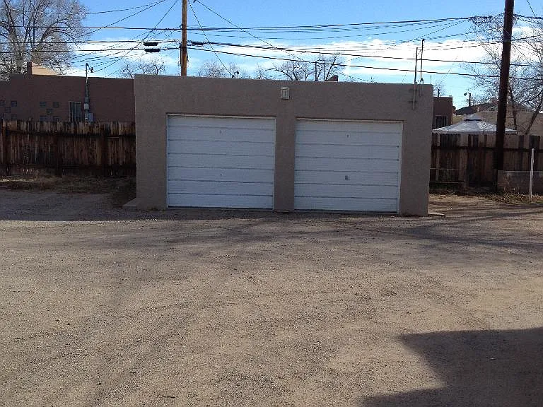 Updated 1 Bedroom with Garage Just 2 Blocks to UNM — Photo 13