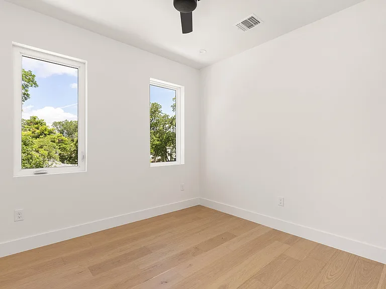 3530 Gonzales St #A — Photo 32