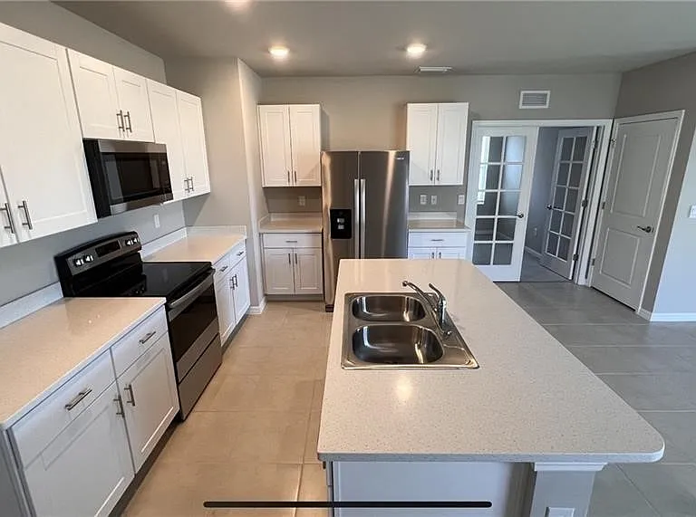 18509 Cronin Sand Ln — Photo 2