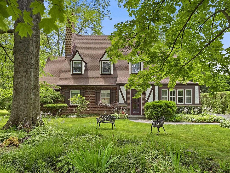 1st image of 1131 N Warwick Rd