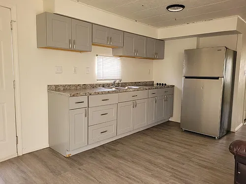 1420 S Warner Dr #1 Photo 1
