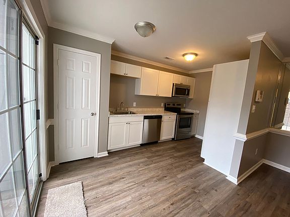 4th image of 104 Sudbury Way APT C