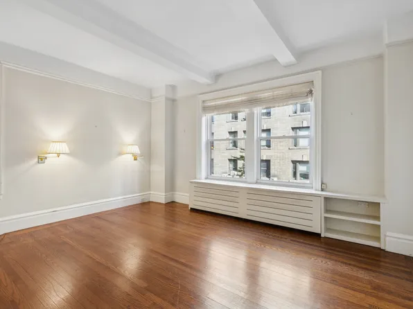 515 West End Avenue image 13 of 15