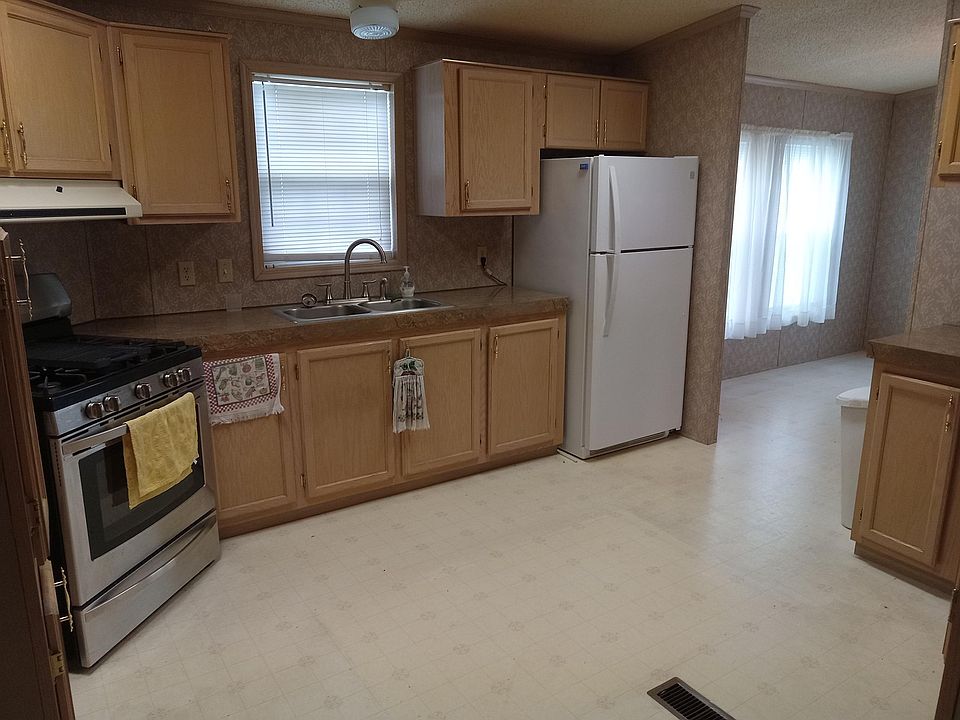 1st image of 1267 Avenue A #129