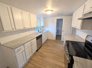 925 S 3rd St, Chickasha, OK 73018