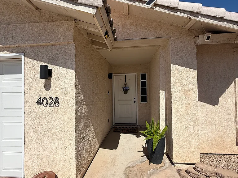 4028 S Sagebrush Ave — Photo 4