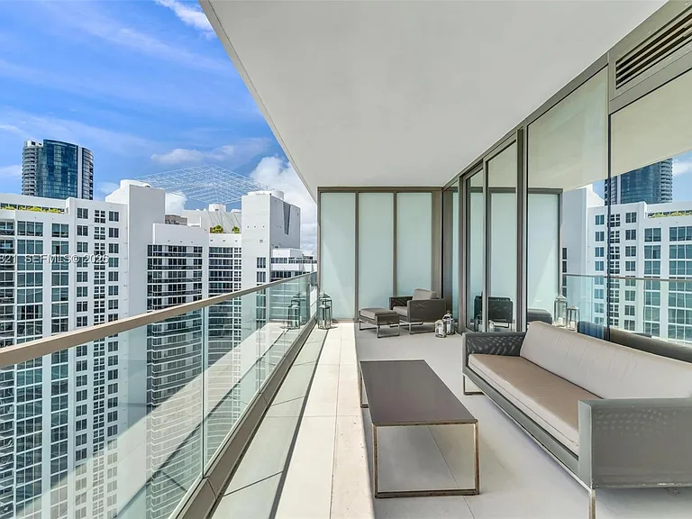 18975 Collins Ave #2802 — Photo 21