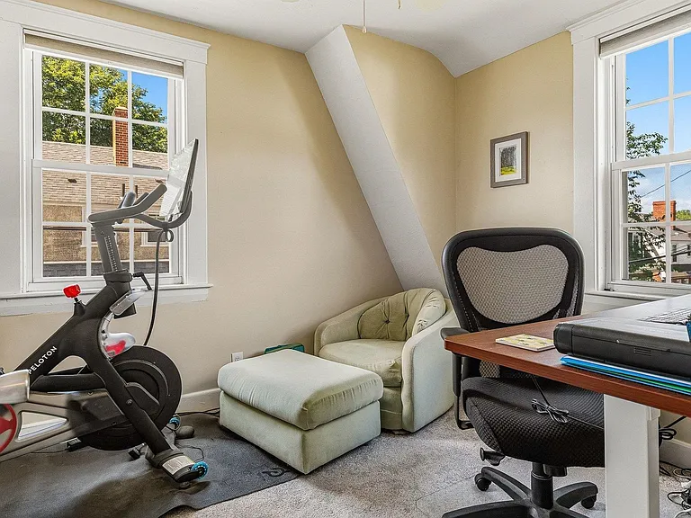 50 Raleigh Way — Photo 14
