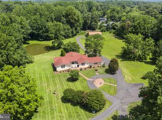 11200 Chapel Rd, Fairfax Station, VA 22039