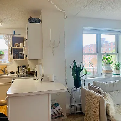 Sold by REMAX Elite | media 36