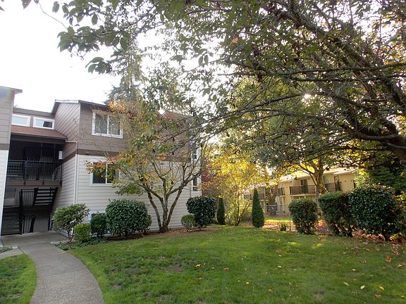 2nd image of 12617 NE 130th Way APT E206