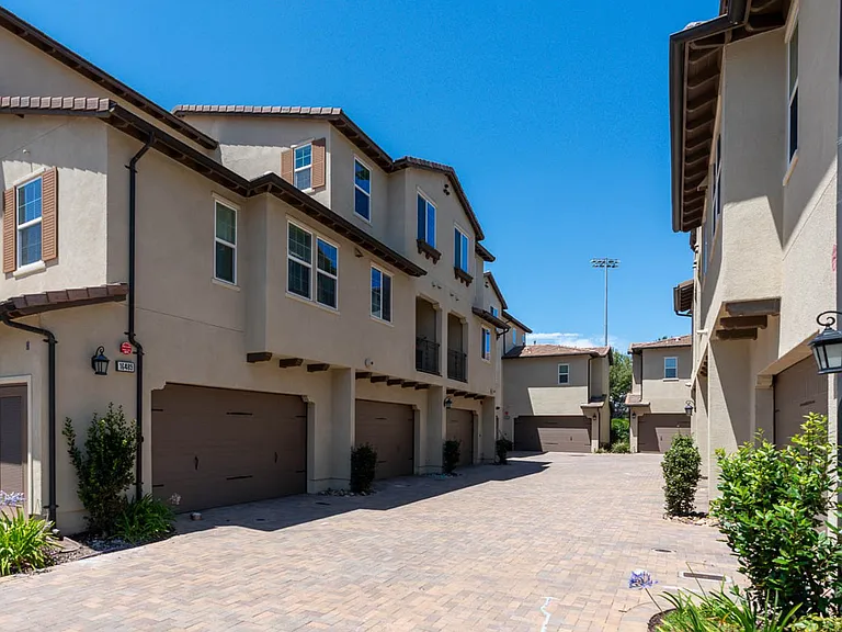 16487 Veridian Cir — Photo 20