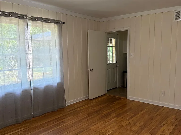 1835 Hill Hedge Dr — Photo 3