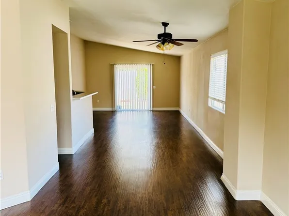 5272 Mineral Lake Dr, Las Vegas, NV 89122