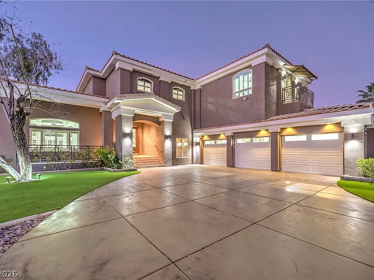 7520 Captains Harbor Dr — Photo 2