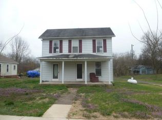 122 E Main St, Oakdale, IL 62268