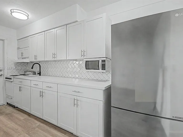 60 NW 79th St #10 — Photo 3