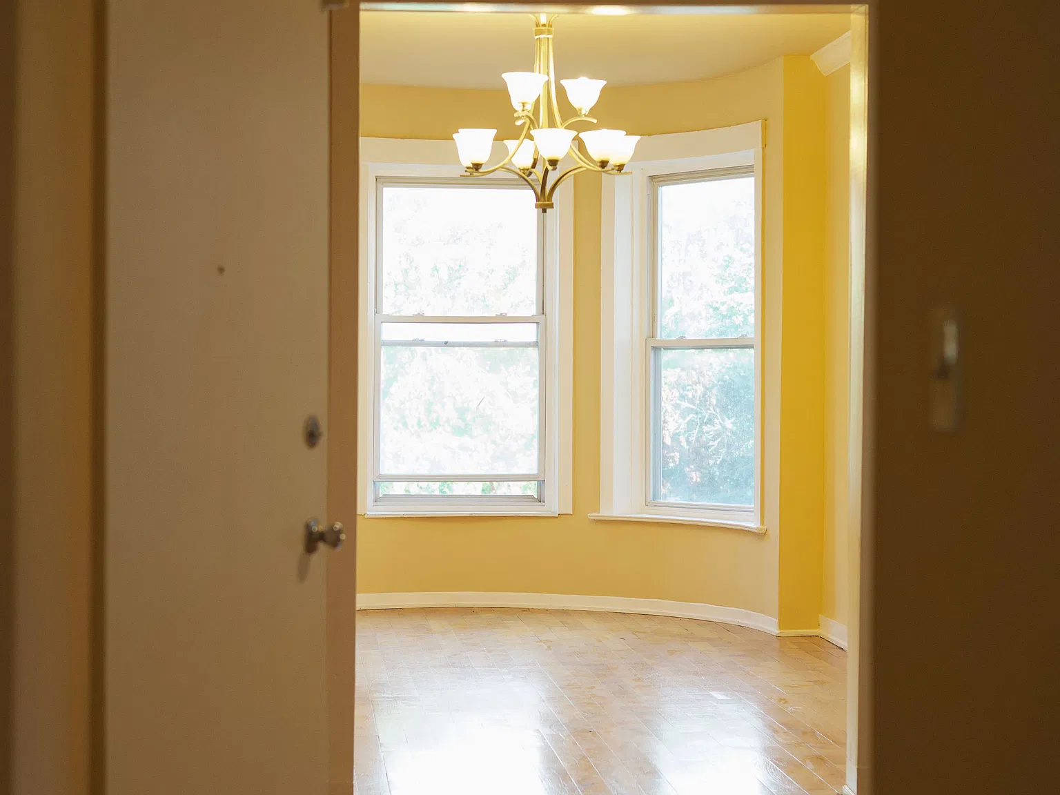 4 bed, 1500 sqft, $2,500 — Photo 4