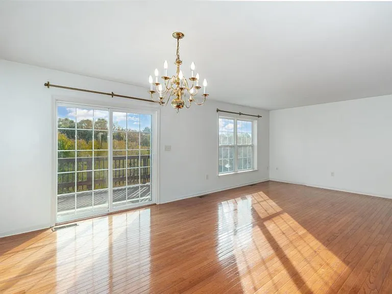 1172 Heron Ct — Photo 5