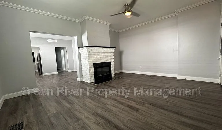 2805 College St — Photo 5