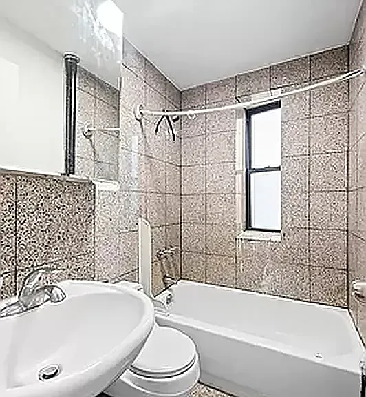 1392 Madison Ave #15 — Photo 5