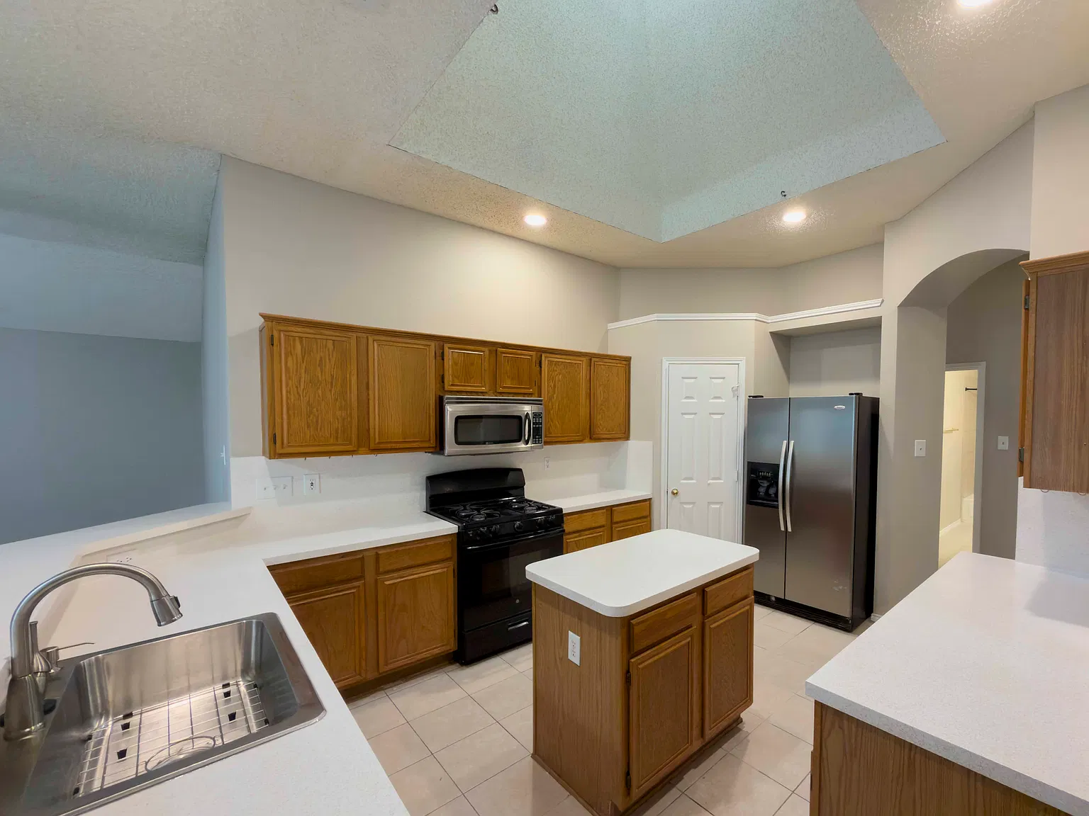 919 Blossomwood Court — Photo 4
