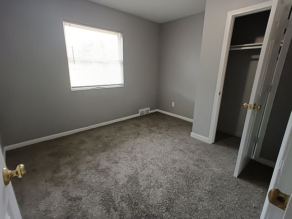 4th image of 2021 Louise St