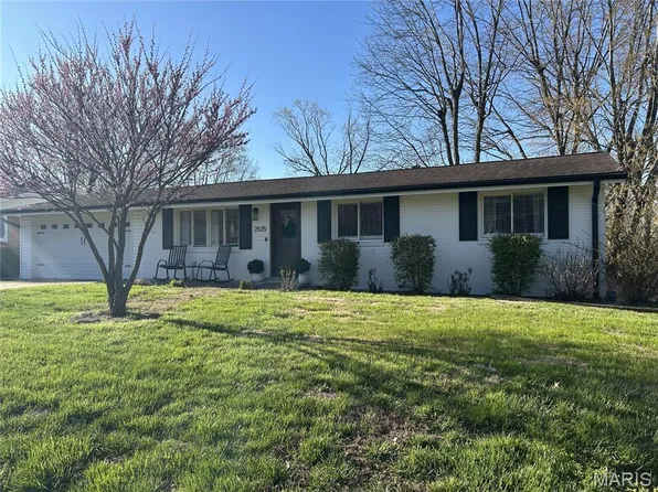 2525 Albert Rasche Dr, Cape Girardeau, MO 63701