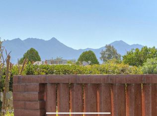 292 N Circulo Del Paladin, Green Valley, AZ 85614