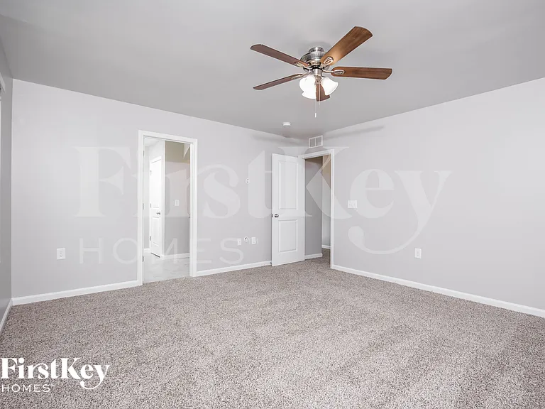 636 Starry Sky Dr — Photo 11