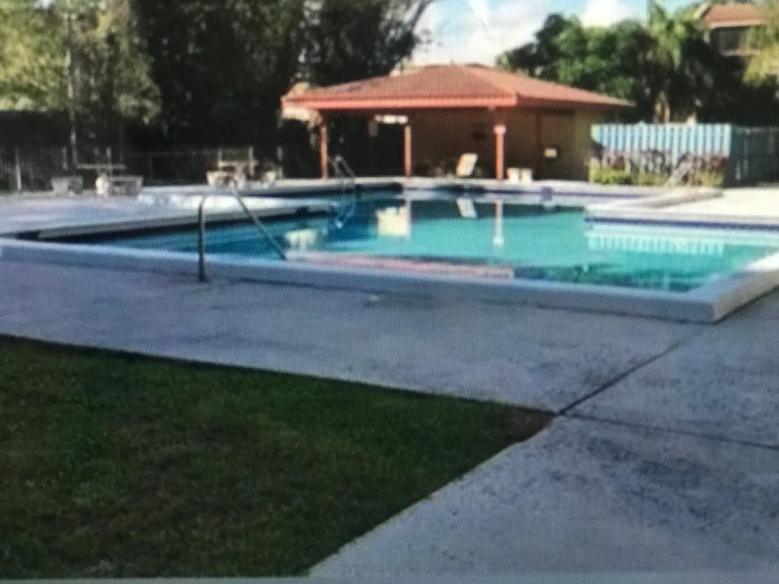 2 bed, 2.5 bath, 1200 sqft, $2,350 — Photo 4