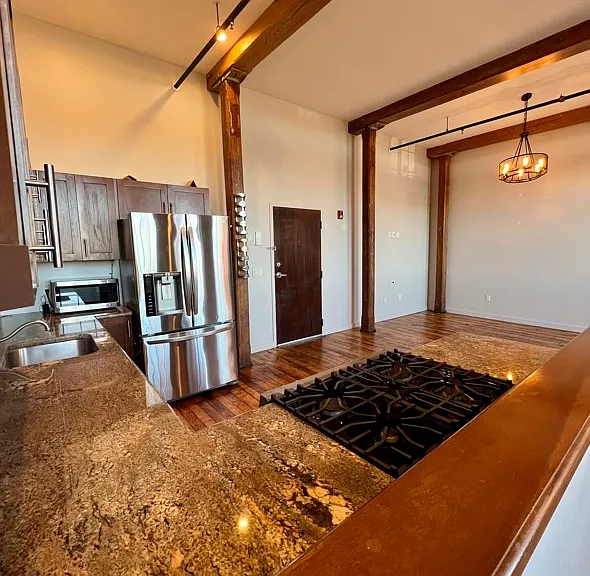 28 Bayley St #405 — Photo 9