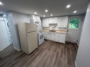 2101 SW Myrtle St, Seattle, WA 98106