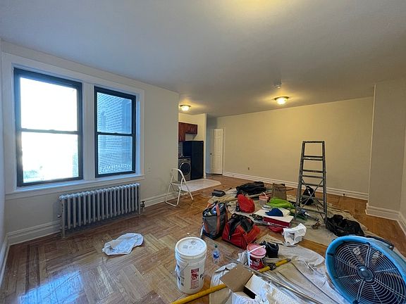 3rd image of 47-60 39th Pl #4