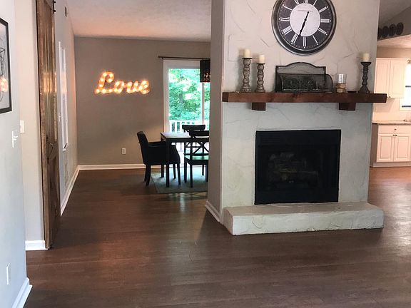 4th image of 522 River Pl