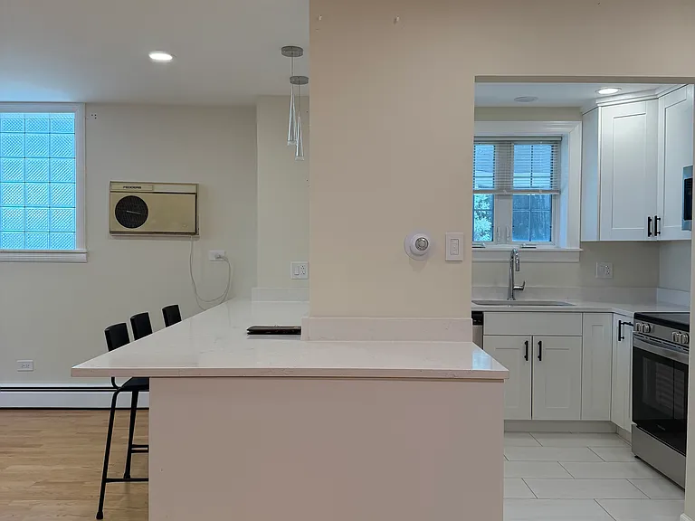 522 Greenwood St #GE — Photo 2