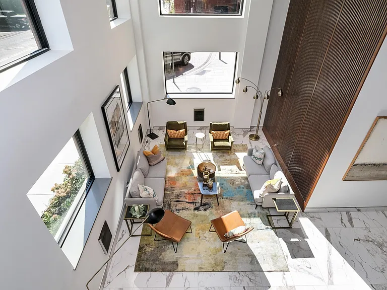 697 Bronx River Rd — Photo 8